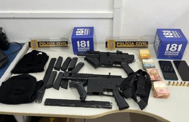 Polícia prende suspeito de homicídio e apreende submetralhadoras e munições em Cachoeiro e Vargem Alta